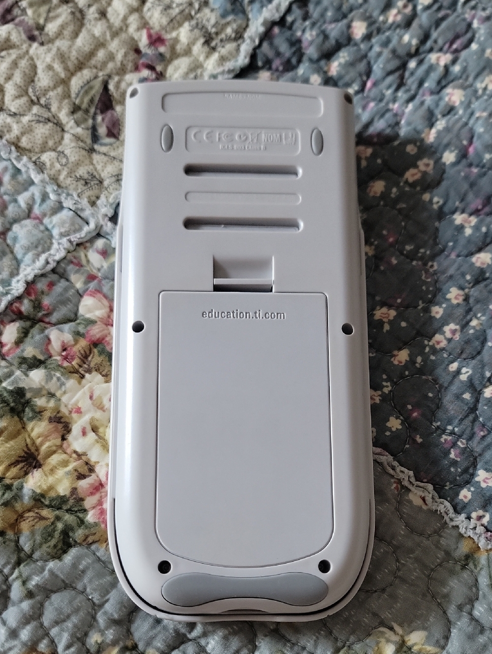 Texas Instruments Calculator TI-84 Plus Silver Edition Light Gray Graphing - Picture 6 of 6